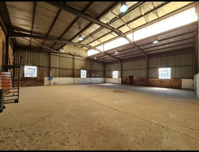 510M² WAREHOUSE TO LET IN WADEVILLE